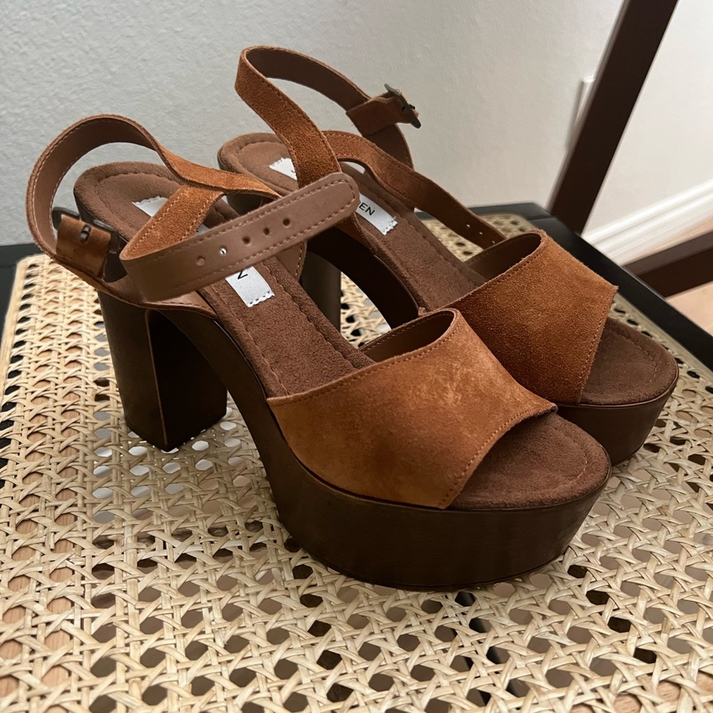 Steve Madden *BRAND NEW* clog styled heel